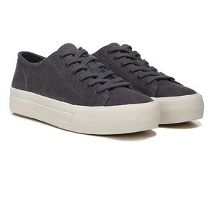 NWT! Vince women’s Heaton platform sneaker